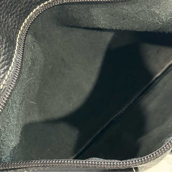 Roots Vintage Village Crossbody Bag Like New Black Pebble Leather - Picture 9 of 13